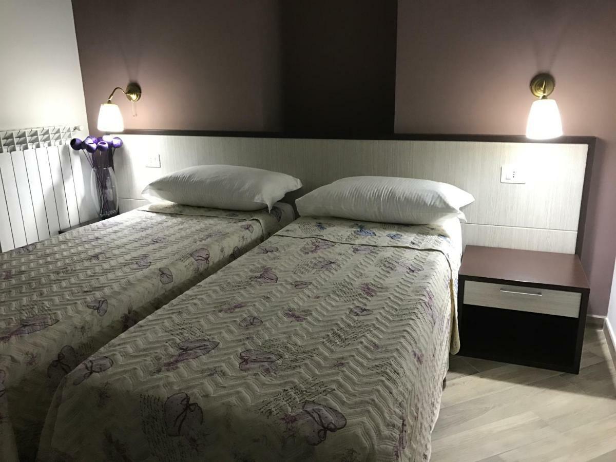 קאסרטה Residenza Murat מראה חיצוני תמונה